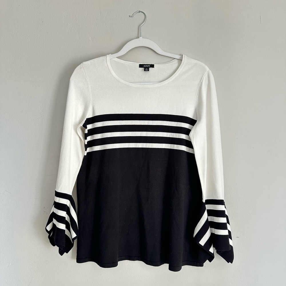 Beautiful Striped Bell Sleeve Scoop neck Sweater